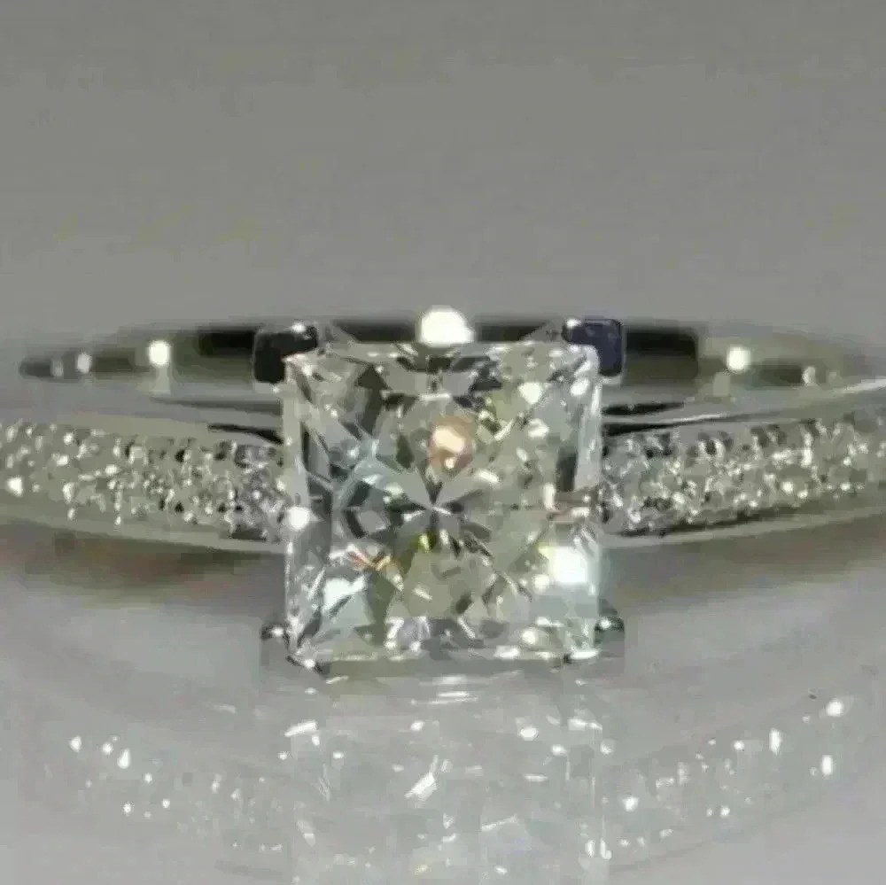 New Silver Princess 👸 💍 - Picture 1 of 5